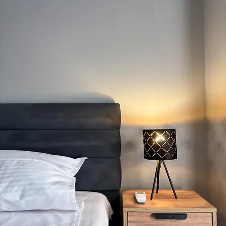 Sky Airport - Private Parking, Ac & Apartman Kolozsvár