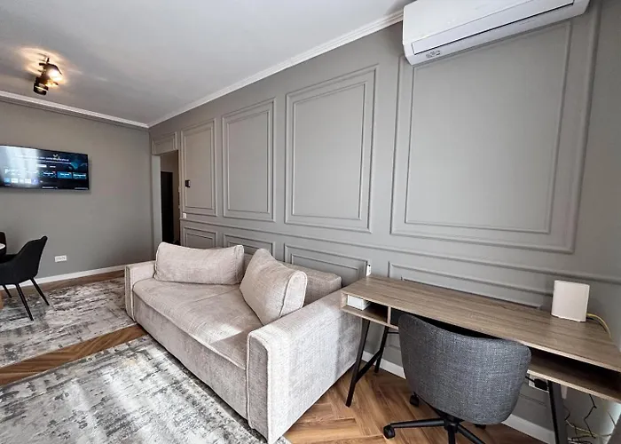 Apartament Sky - Parking, Ac & Kingsize Bed